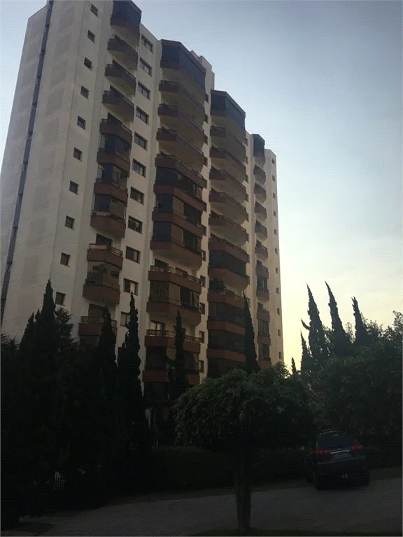 Apartamento à venda com 4 suítes em Vila Suzana, São Paulo, SP