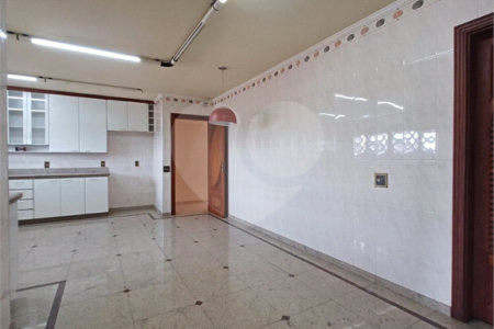 Casa à venda com 6 suítes no condomínio Portal da Raposo, Sorocaba - SP