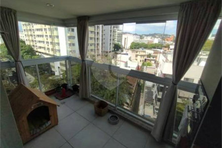 Cobertura à venda com 3 quartos, sendo 2 suítes, em Praça da Bandeira, Rio de Janeiro, RJ