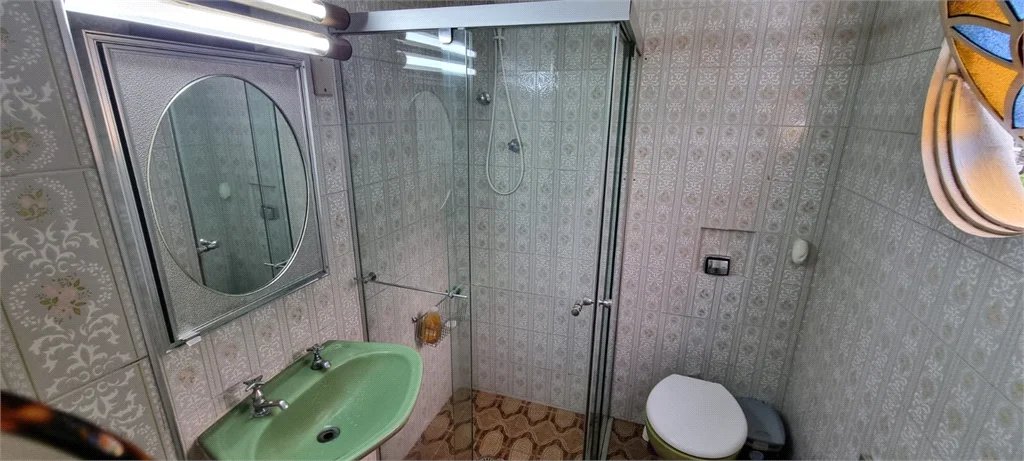 Sobrado à venda com 4 quartos, sendo 1 suíte, em Água Branca, São Paulo, SP