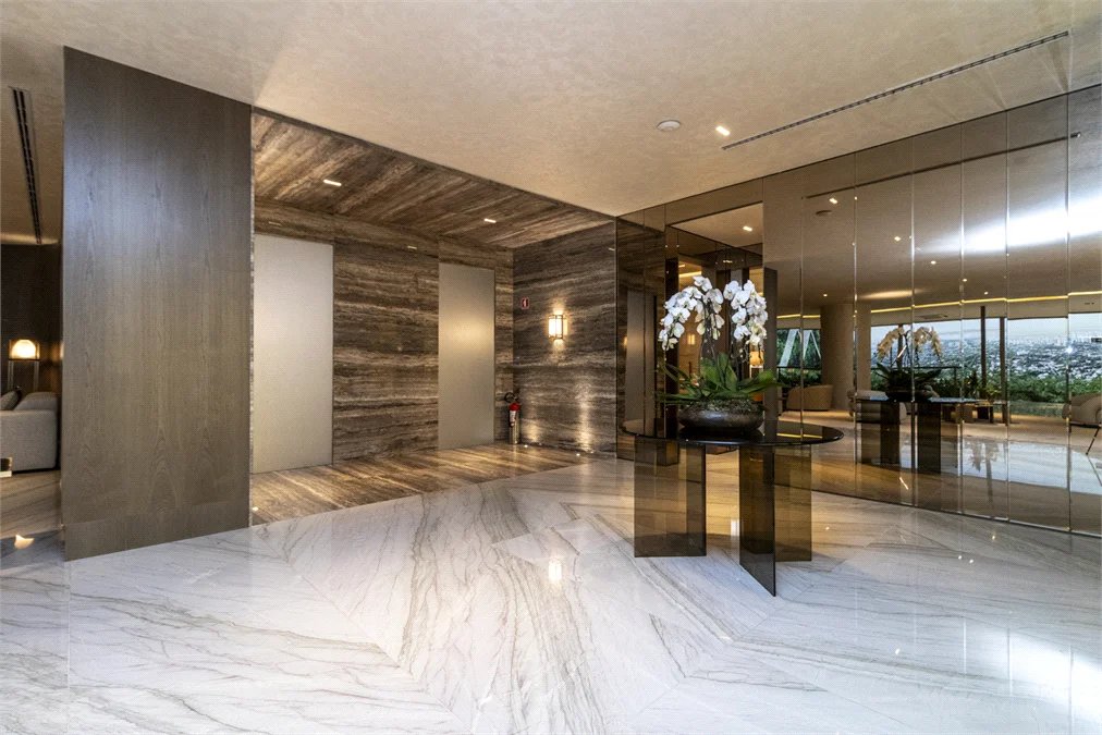 Apartamento à venda com 4 suítes em Jardim Guedala, São Paulo, SP