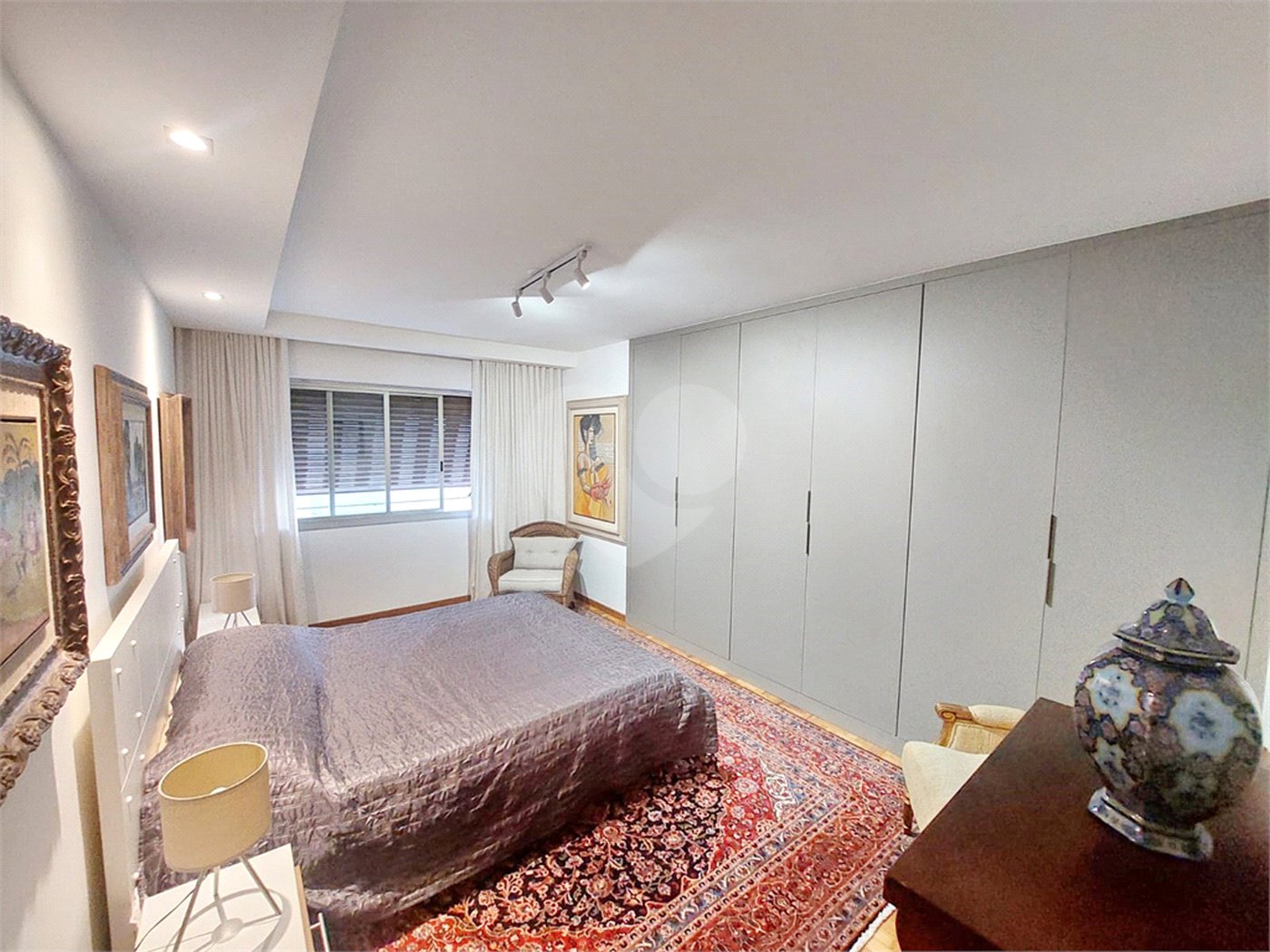 Apartamento à venda com 3 quartos, sendo 1 suíte,  em Santa Cecília, São Paulo, SP