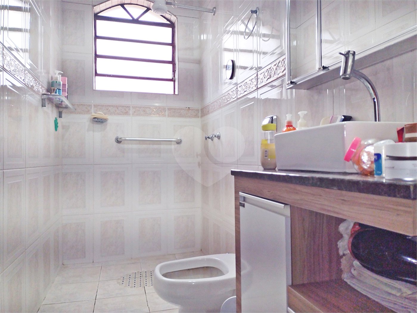 Casa à venda com 5 quartos, sendo 1 suíte, em Água Fria, São Paulo, SP