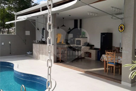 Sobrado à venda com 3 suítes em Vila Esperia Ou Giglio, Atibaia, SP