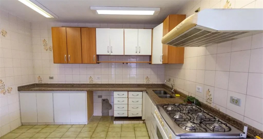 Casa à venda com 4 quartos, sendo 1 suíte,  em Vila Tiradentes, São Paulo, SP