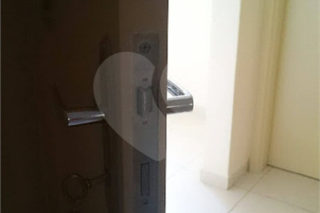 Vendo Apartamento no Residencial Aline na Cidade de São Carlos SP.