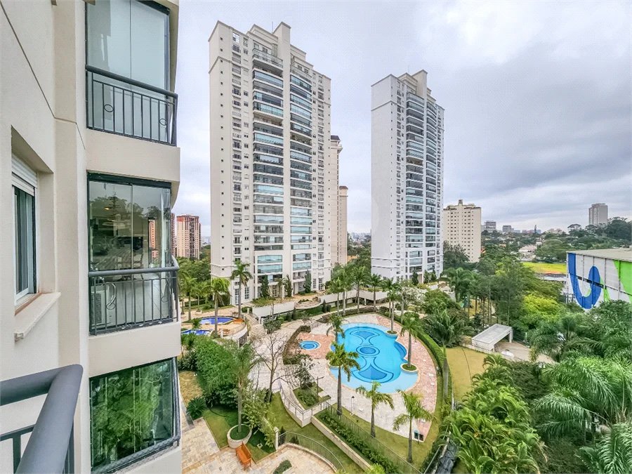 Apartamento à venda com 3 suítes em Alto da Boa Vista, São Paulo, SP