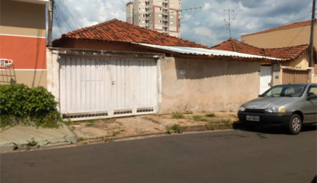 Casa de Vila à venda com 5 quartos em Jardim Brasil, São Carlos, SP
