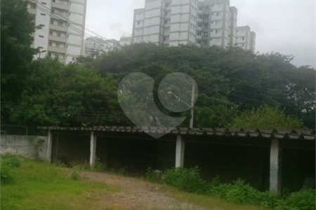 Terreno para uso residencial/comercial com 1.048m²a.t. á venda em Jardim Marajoara, São Paulo - SP