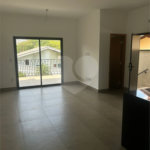 Casa Térrea à venda com 3 quartos, sendo 1 suíte,  em Jardim do Lago, Atibaia, SP