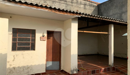 Sobrado à venda com 3 quartos no Brasilândia, São Paulo, SP