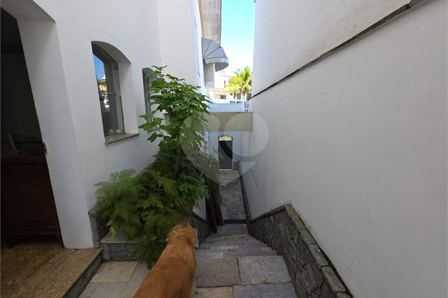 Sobrado à venda com 3 suítes em Jardim França, São Paulo, SP
