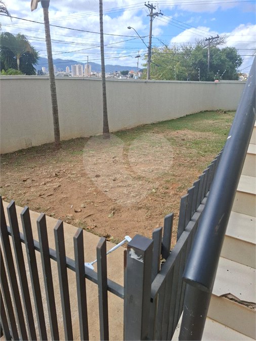 Apartamento à venda com 3 quartos, sendo 1 suíte,  em Vila São Sebastião, Mogi das Cruzes, SP