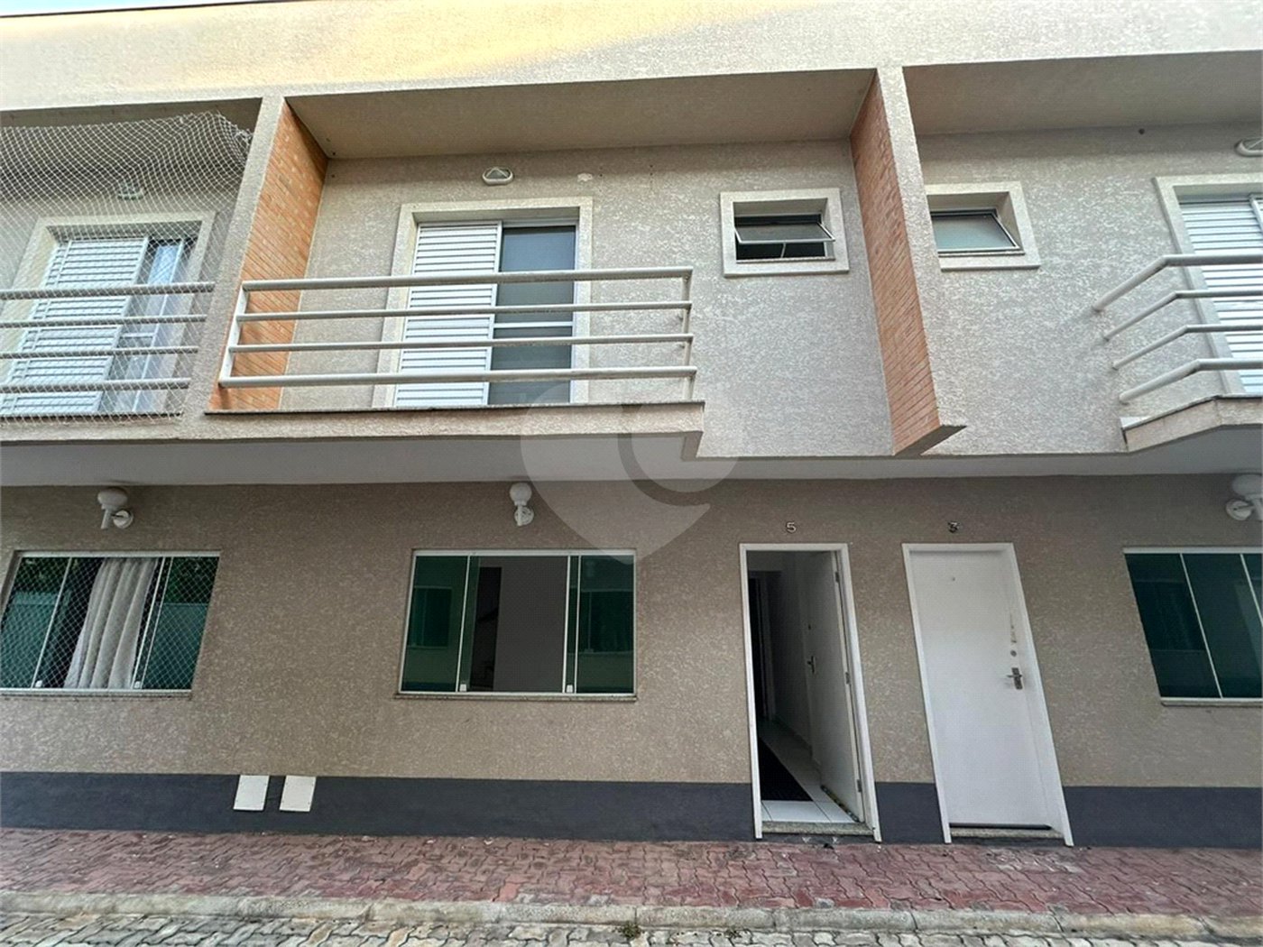 Casa à venda com 2 suítes no condomínio Olido, Atibaia - SP