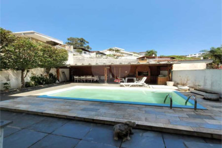Sobrado à venda com 6 quartos, sendo 2 suítes, em Vila Romana, São Paulo, SP
