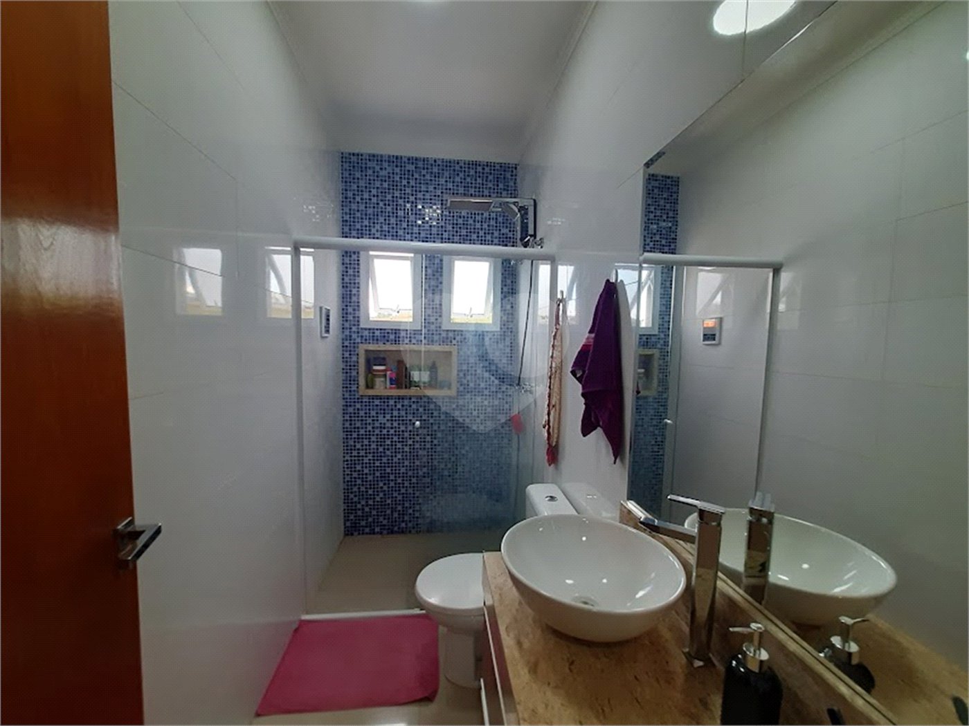 Casa à venda com 3 quartos, sendo 1 suíte, no condomínio Golden Park Residence II, Sorocaba - SP
