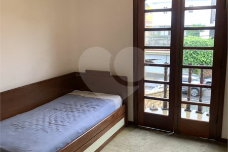 Sobrado à venda com 4 quartos, sendo 3 suítes, em Planalto Paulista, São Paulo, SP