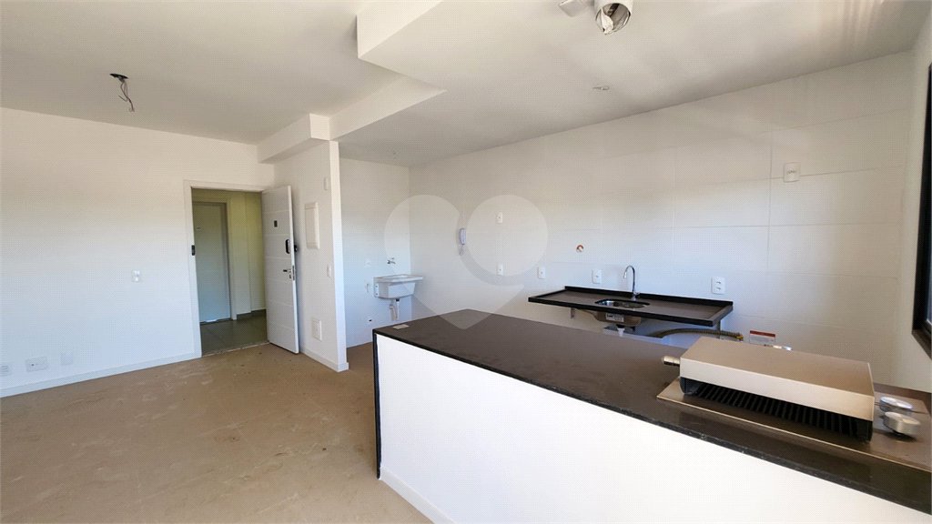 Apartamento à venda com 2 quartos, sendo 1 suíte,  no Centro, Araraquara, SP