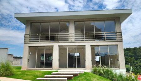 Casa à venda com 4 quartos, sendo 3 suítes,  no condomínio Villa Verde, Jundiaí - SP