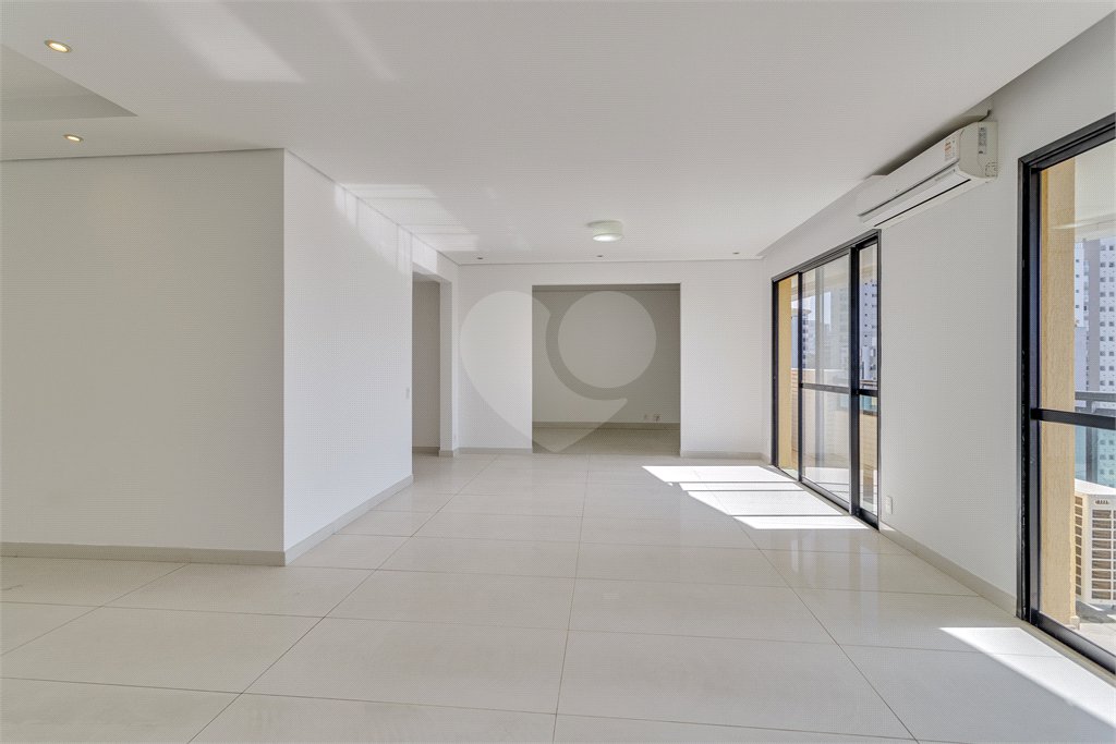 Apartamento à venda com 3 quartos, sendo 1 suíte, em Morumbi, São Paulo, SP