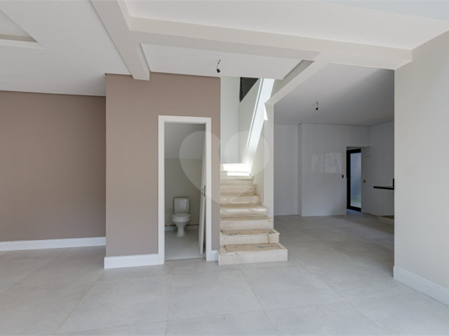 Casa à venda com 4 suítes no condomínio Reserva Robélia, São Paulo - SP