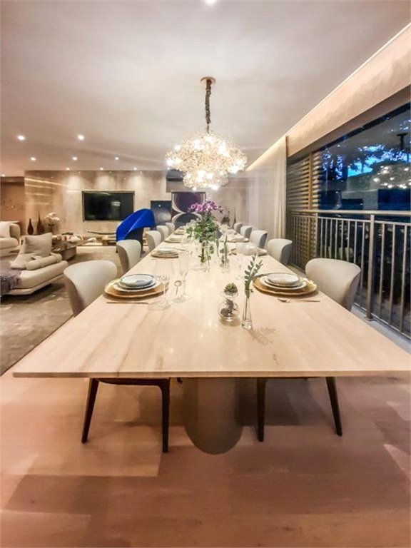 Apartamento à venda com 4 suítes em Indianópolis, São Paulo, SP