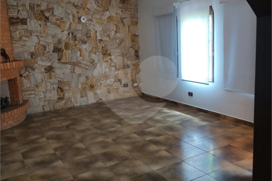 Casa Térrea à venda com 3 quartos, sendo 1 suíte,  em Tremembé, São Paulo, SP