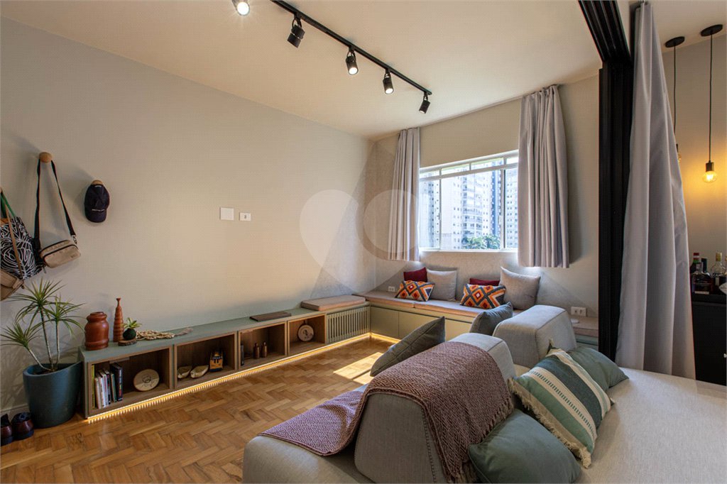 Apartamento à venda com 2 quartos, sendo 1 suíte, em Pinheiros, São Paulo, SP