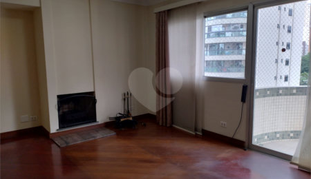 Apartamento para alugar com 3 suítes em Campo Belo, São Paulo, SP