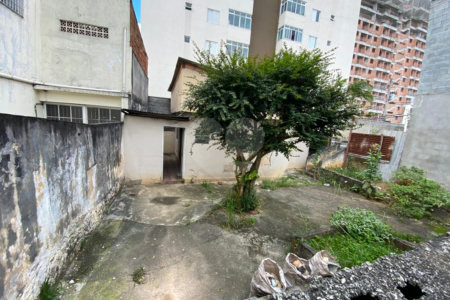Casa Térrea à venda com 4 quartos em Vila Mazzei, São Paulo, SP
