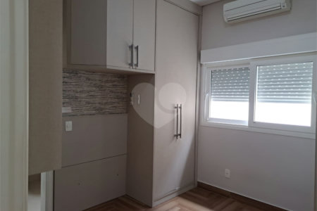 Casa à venda com 3 suítes no condomínio Residencial Terra Nobre, Indaiatuba - SP