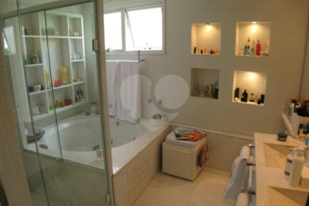 Apartamento à venda com 4 suítes em Vila Suzana, São Paulo, SP