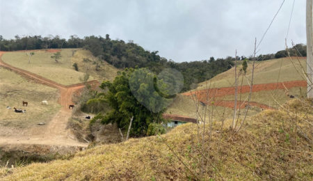 Sítio à venda no Centro, Sapucaí-mirim, MG
