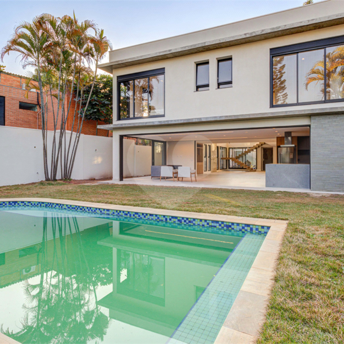 Casa à venda com 3 suítes em Granja Julieta, São Paulo, SP