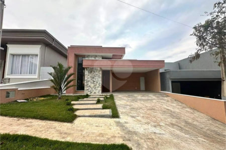 Casa à venda com 3 quartos, sendo 1 suíte, no condomínio Residencial Villa Verona, Sorocaba - SP