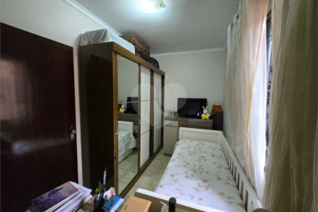Sobrado à venda com 3 suítes em Chora Menino, São Paulo, SP