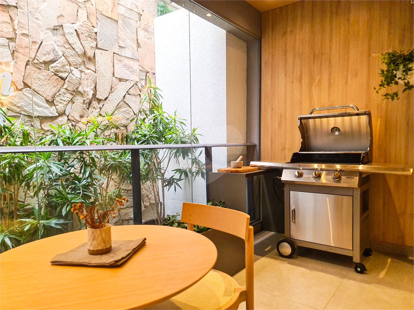 Apartamento à venda com 3 quartos, sendo 1 suíte, em Alvorada, Cuiabá, MT