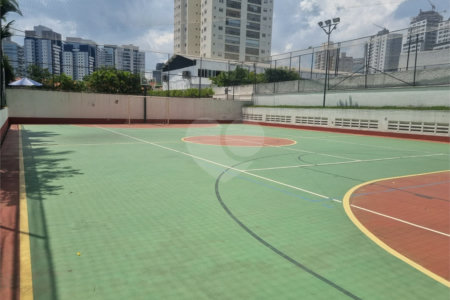 Apartamento à venda com 3 quartos, sendo 1 suíte, em Santo Amaro, São Paulo, SP