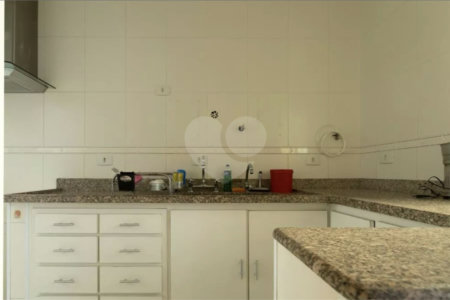 Casa à venda com 3 quartos, sendo 1 suíte, em Vila Prudente, São Paulo, SP