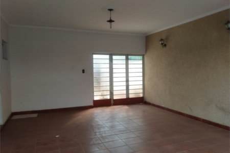 Casa à venda com 6 quartos, sendo 1 suíte, no Centro, Itapetininga, SP
