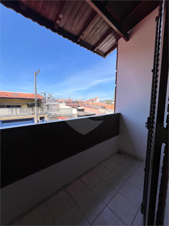 Sobrado à venda com 3 quartos, sendo 1 suíte, em Conjunto Habitacional Brás Cubas, Mogi das Cruzes, SP