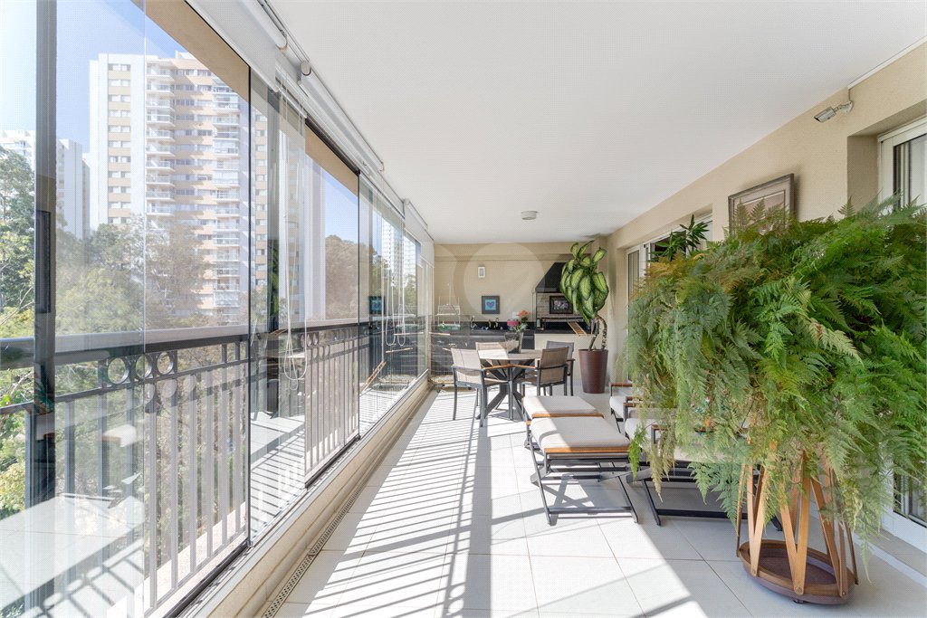 Apartamento à venda com 4 suítes em Alto da Boa Vista, São Paulo, SP