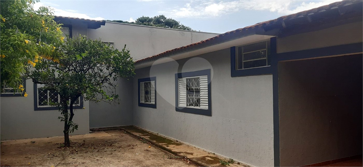 Casa à venda com 4 quartos, sendo 2 suítes, em Cidade Jardim, Araraquara, SP
