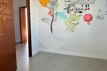 Casa à venda com 3 quartos, sendo 2 suítes, no condomínio Residencial Maria Dulce, Indaiatuba - SP