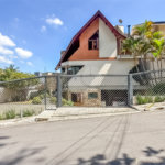 Casa à venda com 4 quartos, sendo 2 suítes, em Jardim Marajoara, São Paulo, SP