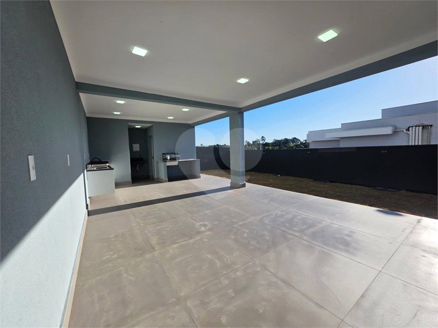 Casa à venda com 3 suítes em Marambaia, Vinhedo, SP