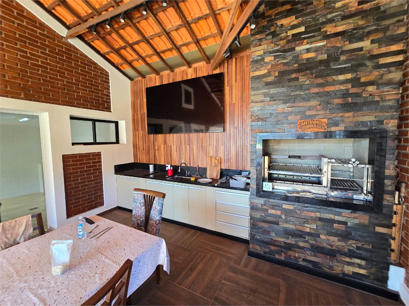 Chácara à venda com 2 quartos, sendo 1 suíte,  em Vila Itapetininga, Itapetininga, SP