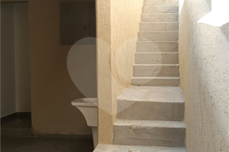 Sobrado à venda com 2 quartos em Vila Mazzei, São Paulo, SP