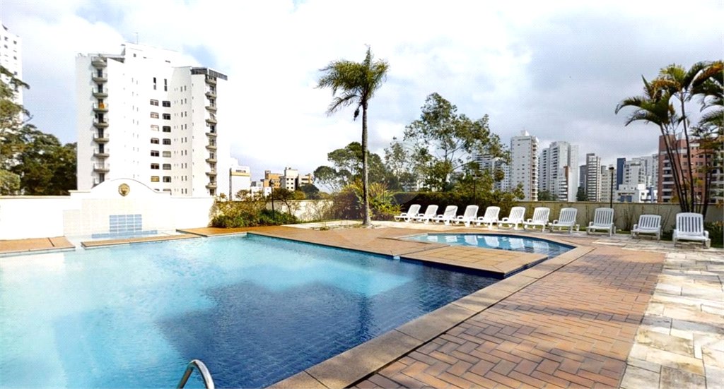 Apartamento à venda com 3 quartos, sendo 2 suítes, em Vila Suzana, São Paulo, SP