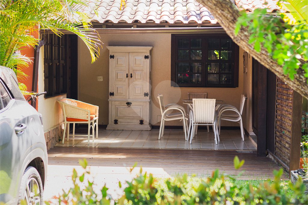 Casa à venda com 4 quartos, sendo 3 suítes,  em Bosque de Geribá, Armação dos Búzios, RJ